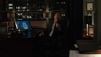 Is that a bottle? - Arrow