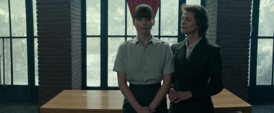 - Is that a communicator?
- Yeah. - Red Sparrow