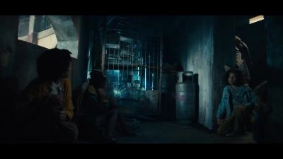 Is that a door? No one went through here. - Sweet Tooth