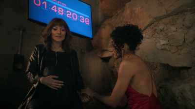 - Is that a first too?
- Yeah. - NCIS: Sydney