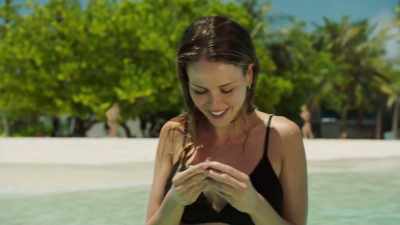 Is that a personal story
about staying - Love in the Maldives