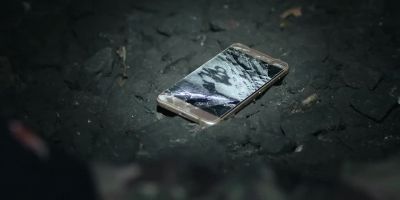 Is that a phone? - Silent Witness