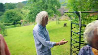 ...is a PIR sensor off a light.
You know, - James May and the Dull Men