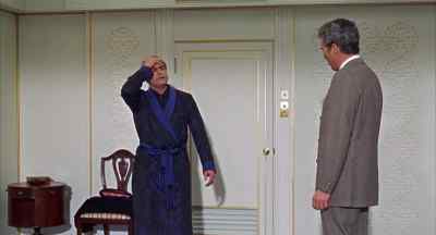 - Is that all, sir?
- Yes, that's all. - A Countess from Hong Kong