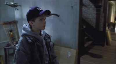 - Is anyone here?
- I'm here. - Needful Things