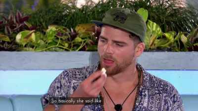 >> IS BASICALLY SHE SAID, I
DON'T REALLY WANT TO TRY BEING - Love Island