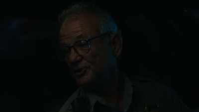 Is that Danny Perkins?
Over here. - The Dead Don't Die
