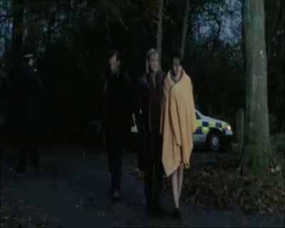 - Is he dead?
- I don't know. - Wire in the Blood