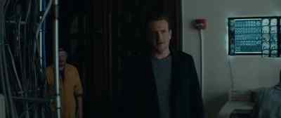 - Is he dead?
- No, of course not. - The Discovery