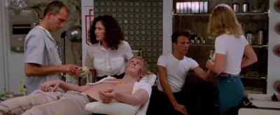 Is he dead? - Horrorplanet