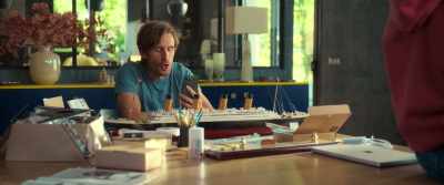 - Is it done?
- What? - Alibi.com 2