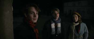 Is Erik home?
- Yes. He'll be glad you dropped by. - The Silent Revolution