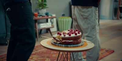 - Is it gluten-free cake?
- I'm pretty sure. - blur: To the End