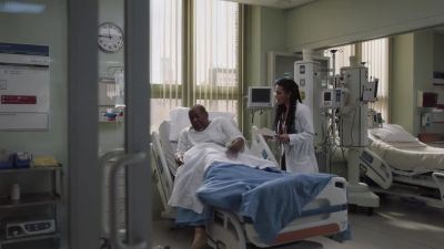 - Is she going to be okay? - New Amsterdam