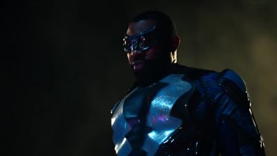       Is he gonna be okay? - Black Lightning