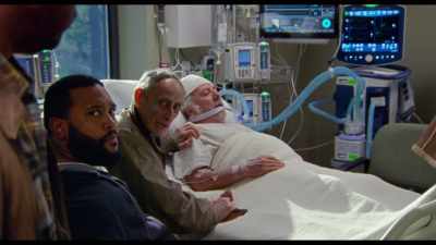 -Is that Harold's brothers?
-His sons, Danny and Matthew. - The Meyerowitz Stories