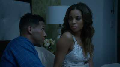 - IS HE GONNA BE OK?
- [SIGHS] - Tyler Perry's The Oval