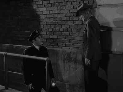 - Is that him?
- Yes, sir. - The Woman in the Window
