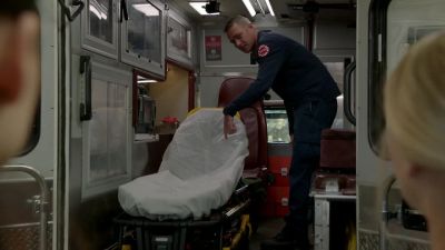 Is this how
the stretcher was set - Chicago Fire
