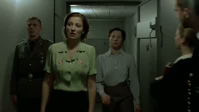 - Is it German artillery that I hear? - Downfall