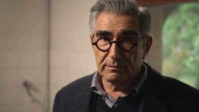 - Is he leaving his arm to science?
- [Eleonora chuckles] - The Reluctant Traveler with Eugene Levy
