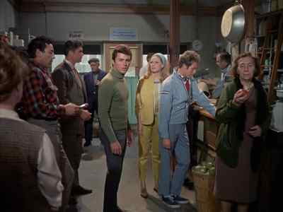 Is it like this all over town? - The Time Tunnel