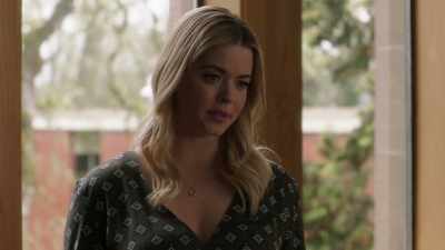 'Is he manipulating you..' - Pretty Little Liars: The Perfectionists