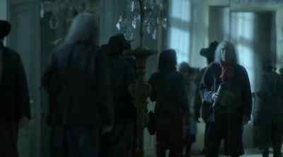            Is that me?
             -Come! - Versailles