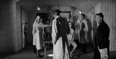 Is your nephew ready to be examined,
Herr Kessler? - Europa