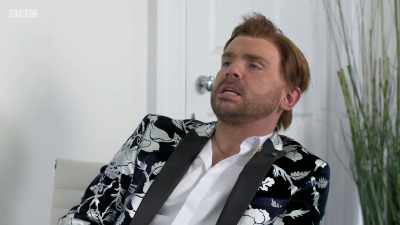 Is it no' about time we stuck
a "condemned" sticker on that, - The Scotts