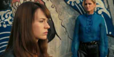 Is no one going to ask me about my date
with a billionaire last night? - Girlboss