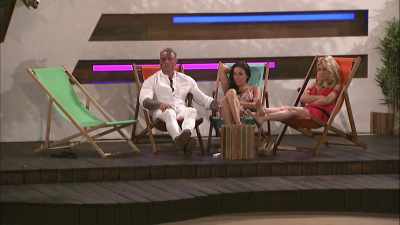 ‐Is it not Scott?
‐Aw, he's making
a big deal. - Love Island