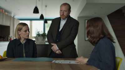 Is it possible that Robin was
in a relationship with Beth? - The Chelsea Detective
