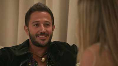 - Is Seth an option?
- Yeah. - Twin Love
