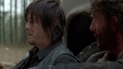 Is she dead? - The Walking Dead