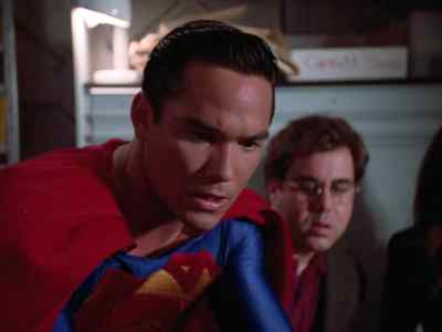 Is she...? - Lois & Clark: The New Adventures of Superman