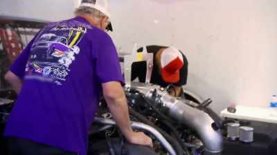 - Is this side ready to put the plugs in?
- Yeah. - Street Outlaws No Prep Kings Team Attack