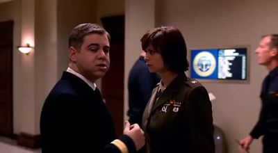 - Is something wrong, Bud?
- No, ma'am. Tiner has an image. - JAG
