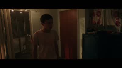 Is something wrong with me? - It Follows