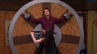 -Is it stopped? - iCarly