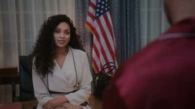 - IS THAT AN INSULT?
- NO, - Tyler Perry's The Oval