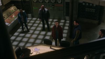 - Is that...?
- It's them. - Supernatural