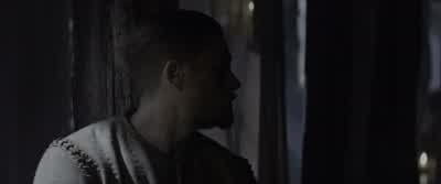 Is that you, Blue? - King Arthur: Legend of the Sword