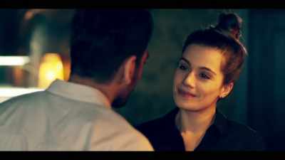 - Is that...Yousef's?
- Don't forget your money. - Informer
