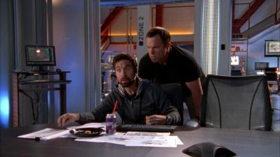 Is that the chÃ¢teau
security feed? - Chuck