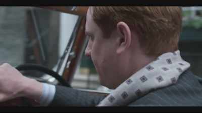 -Is it the engine or?
-No, it's all right, we'll just pull out. - Traitors