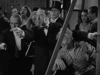 Is this the opera house? - A Night at the Opera