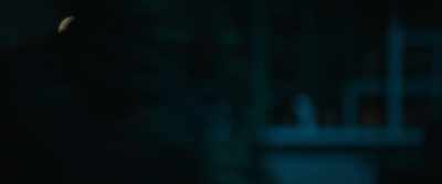 - Is the perpetrator still there?
- No, not that way, not that way! - Carousel