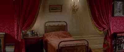 Is that the prince's bed? - Mayerling