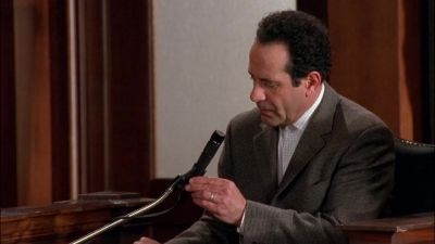 Is there a problem with the microphone? - Monk